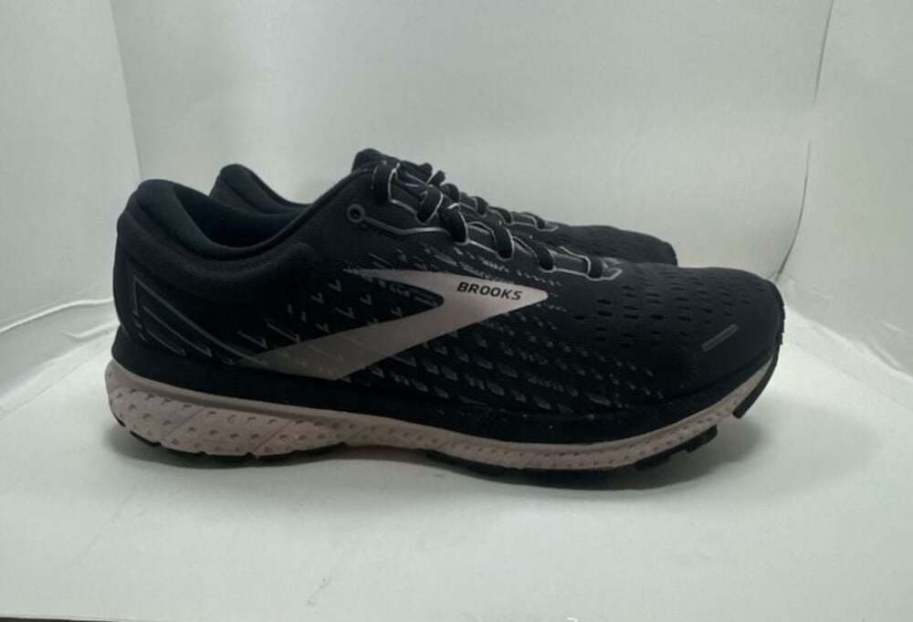 Brooks Women's Ghost 13 Black and Pearl Running Shoes - Picture 3 of 8